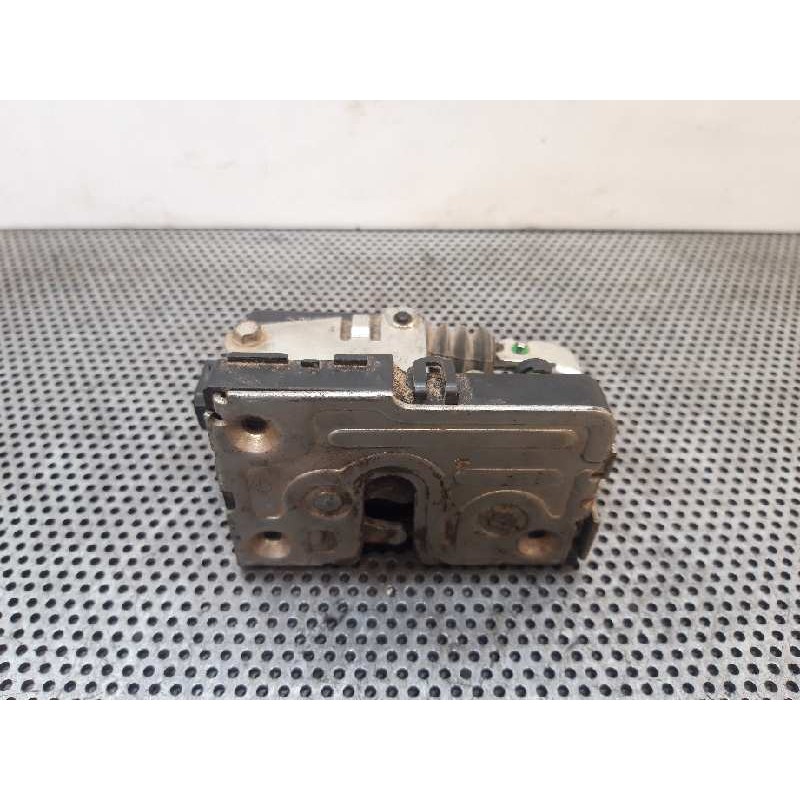 Recambio de cerradura puerta delantera izquierda para dacia logan ambiance referencia OEM IAM 3