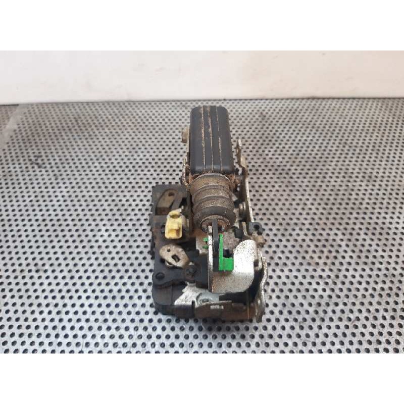 Recambio de cerradura puerta delantera izquierda para dacia logan ambiance referencia OEM IAM 4