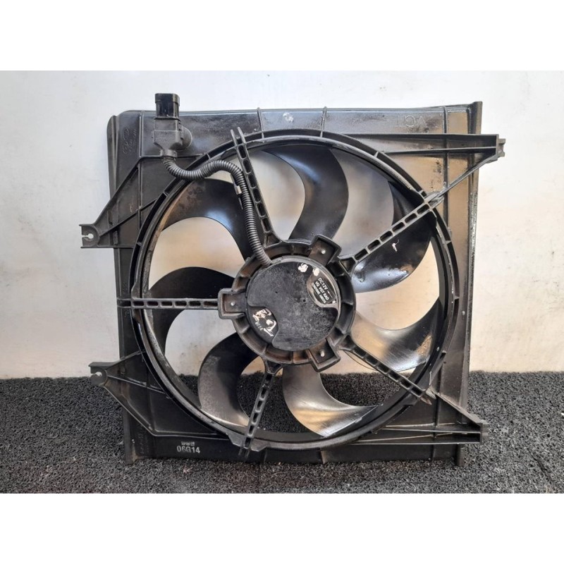 Recambio de electroventilador para kia carnival 2.9 crdi vgt ex referencia OEM IAM A005318 - Negro 3