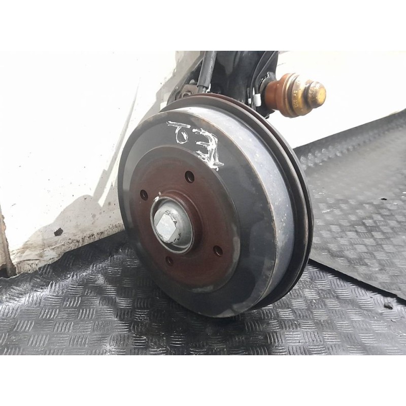 Recambio de puente trasero para citroën c3 attraction referencia OEM IAM - Blanco 3