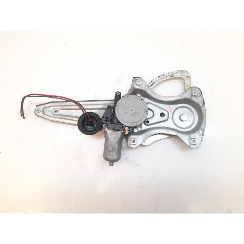 Recambio de elevalunas trasero derecho para toyota auris 2.0 d-4d cat referencia OEM IAM 973581100 857200D120 