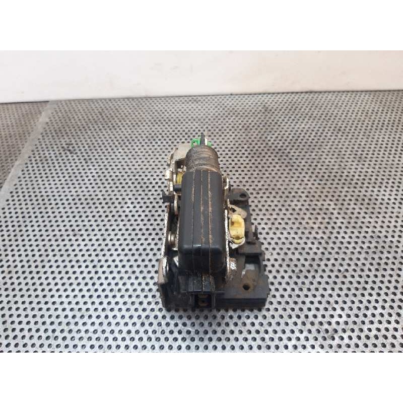 Recambio de cerradura puerta delantera izquierda para dacia logan ambiance referencia OEM IAM 5