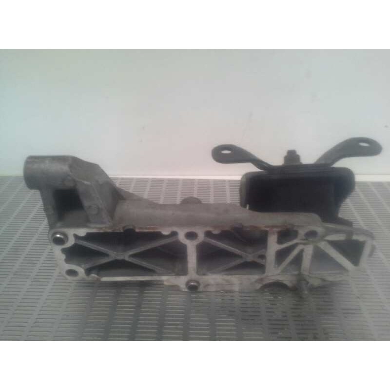 Recambio de soporte motor izquierdo para fuso/mitsubishi canter 3.0d referencia OEM IAM 504373217 - Blanco 3