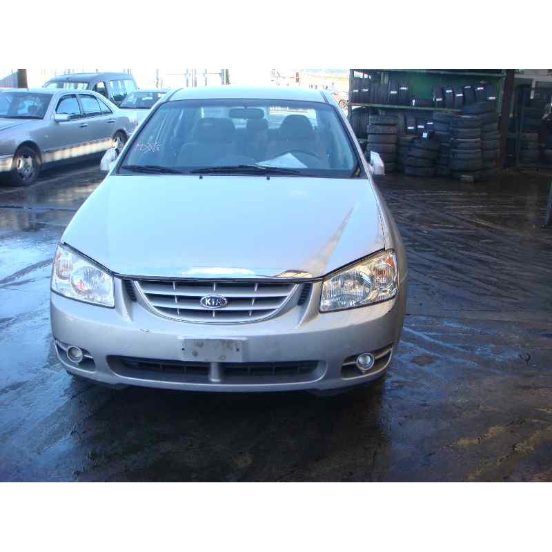 kia cerato del año 2004