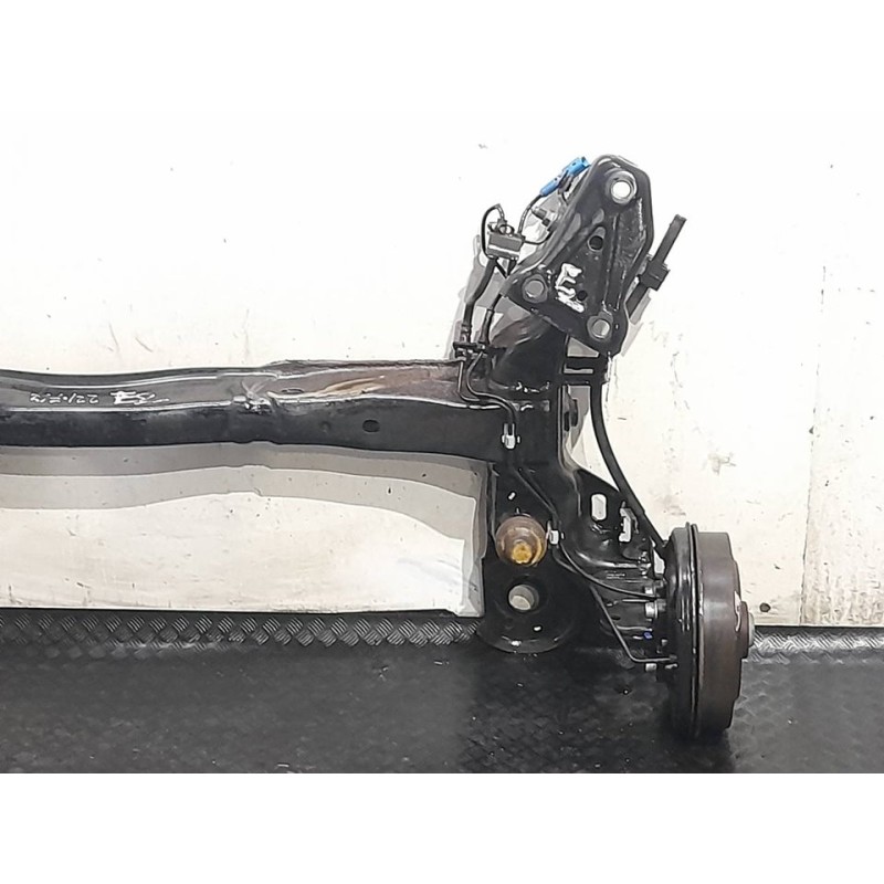 Recambio de puente trasero para citroën c3 attraction referencia OEM IAM - Blanco 5