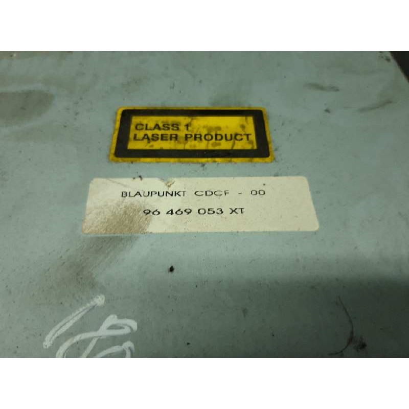 Recambio de cargador cd para peugeot 307 (s1) xr referencia OEM IAM 96469053XT  BLAUPUNKT 2