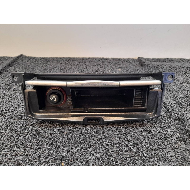 Recambio de cenicero para ford s-max (ca1) titanium referencia OEM IAM 8M21U04788AC 2