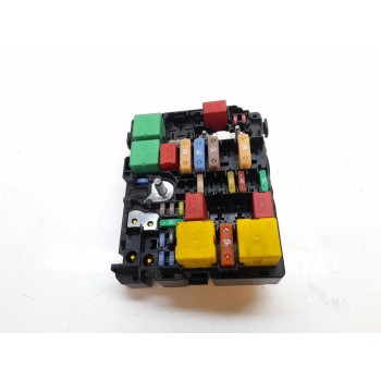 CAJA RELES / FUSIBLES 9804848480 453185502 0266189557