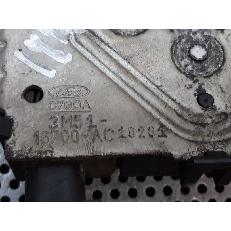 Recambio de cerradura capo para ford focus lim. (cb4) titanium referencia OEM IAM 3M5116700AC - Blanco 2