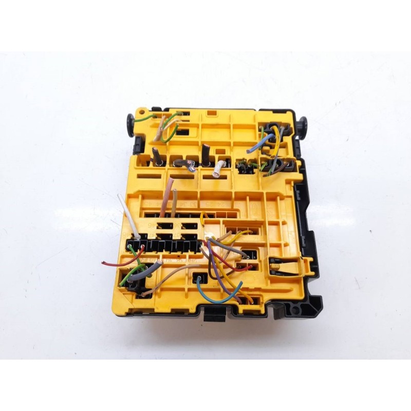 Recambio de caja reles / fusibles para peugeot 208 style referencia OEM IAM 9804848480 453185502 0266189557 3