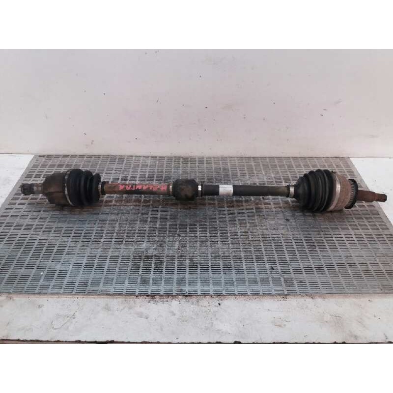 Recambio de transmision delantera derecha para hyundai elantra (xd) 2.0 cat referencia OEM IAM  137879 