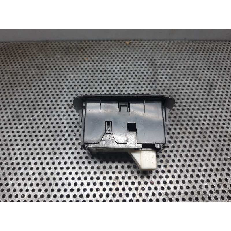 Recambio de mando elevalunas trasero derecho para toyota auris active referencia OEM IAM - Gris 2