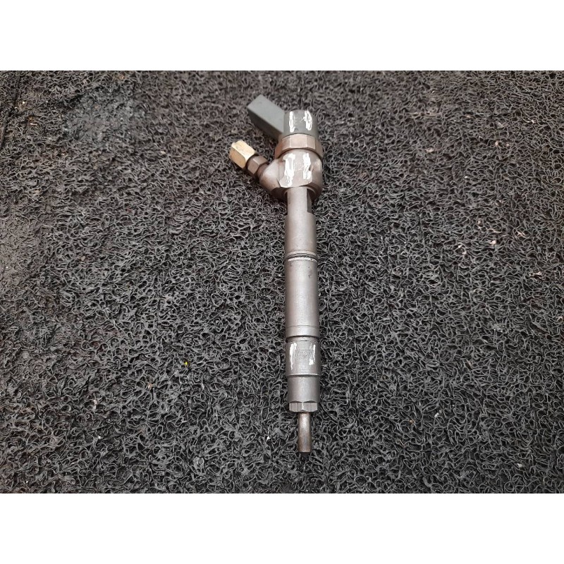 Recambio de inyector para mercedes-benz vaneo (w414) furgoneta compacta 1.7 cdi vaneo (414.700) referencia OEM IAM 0445110090 A6
