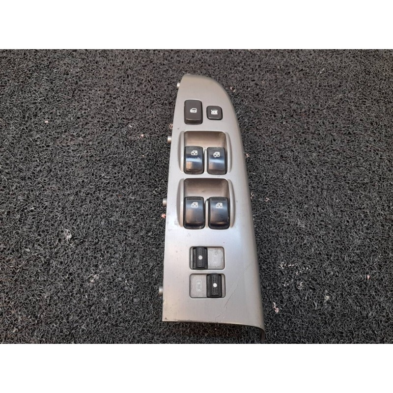 Recambio de mando elevalunas delantero izquierdo para kia carnival 2.9 crdi vgt ex referencia OEM IAM 935704D3200T 202004543 