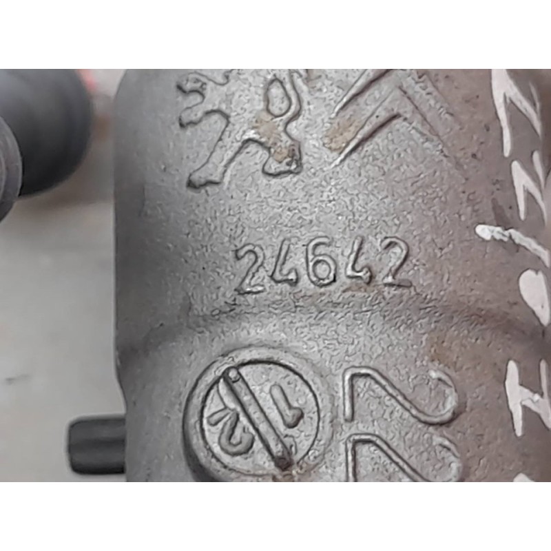 Recambio de bomba freno para citroën c3 attraction referencia OEM IAM 24642  BOSCH - Blanco 3