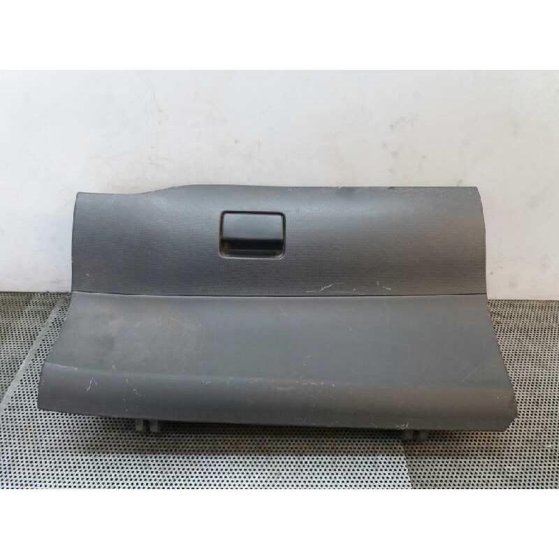 Recambio de guantera para toyota auris 2.0 d-4d cat referencia OEM IAM   