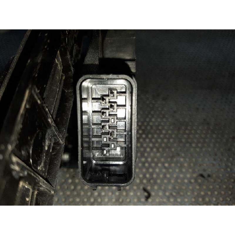 Recambio de cerradura puerta trasera derecha para ford focus lim. (cb4) titanium referencia OEM IAM - Blanco 3