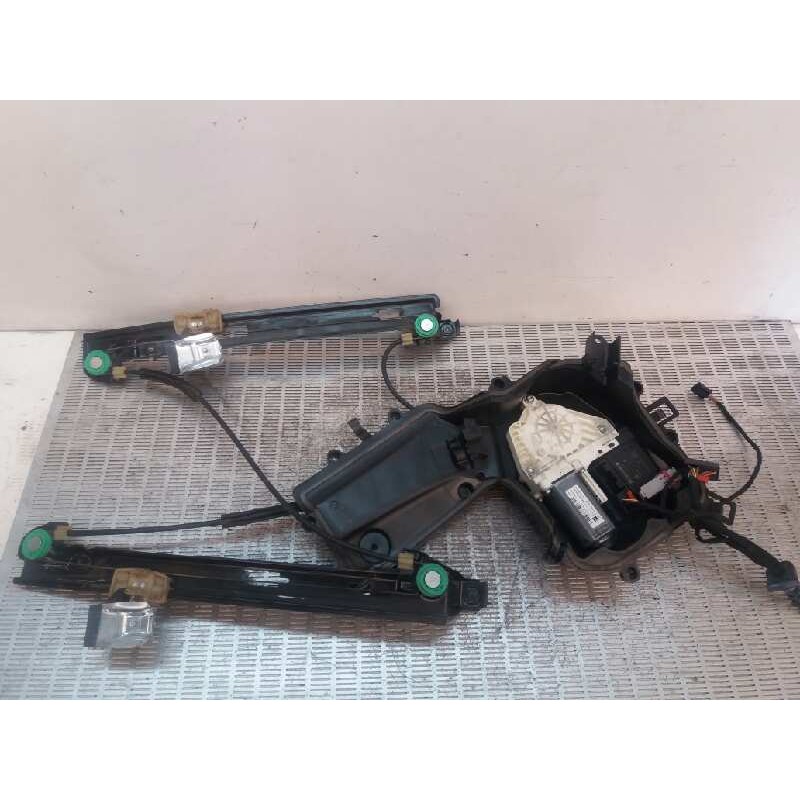 Recambio de elevalunas delantero derecho para seat leon (1p1) reference referencia OEM IAM 1K0959792L 1P0837402D 1T0959702F