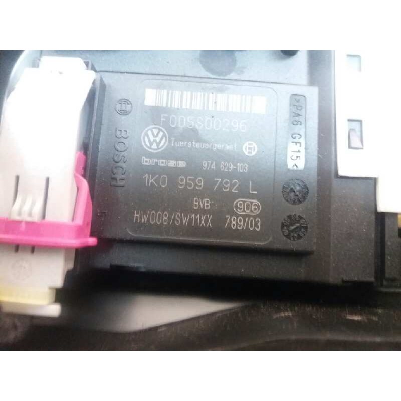 Recambio de elevalunas delantero derecho para seat leon (1p1) reference referencia OEM IAM 1K0959792L 1P0837402D 1T0959702F - Rojo 3