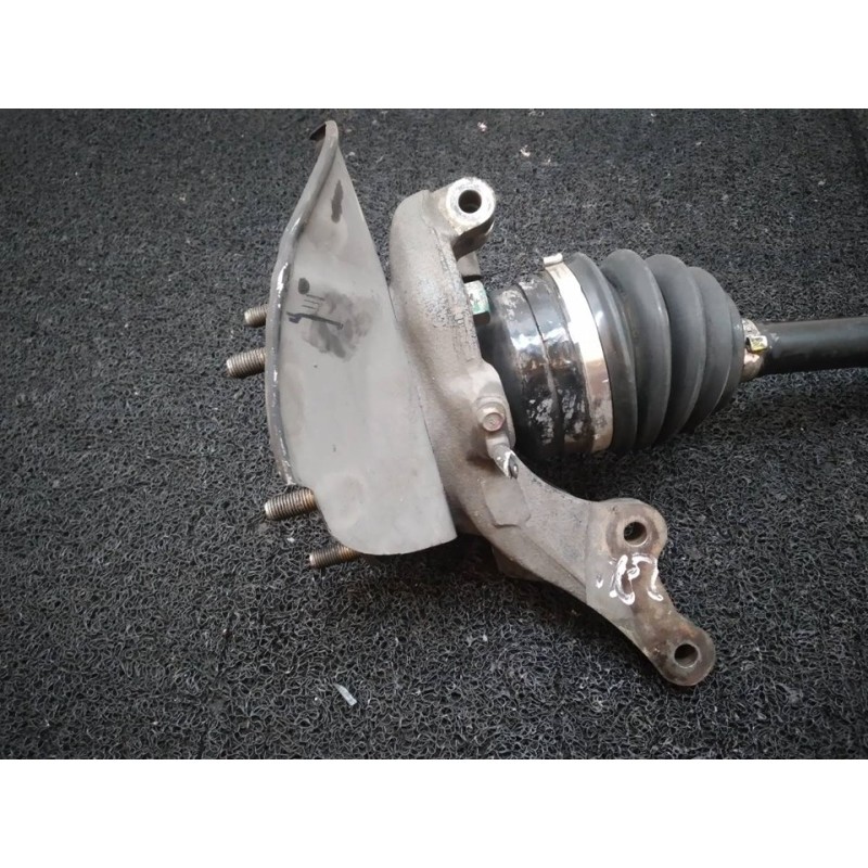 Recambio de mangueta delantera izquierda para kia carnival 2.9 crdi vgt ex referencia OEM IAM   