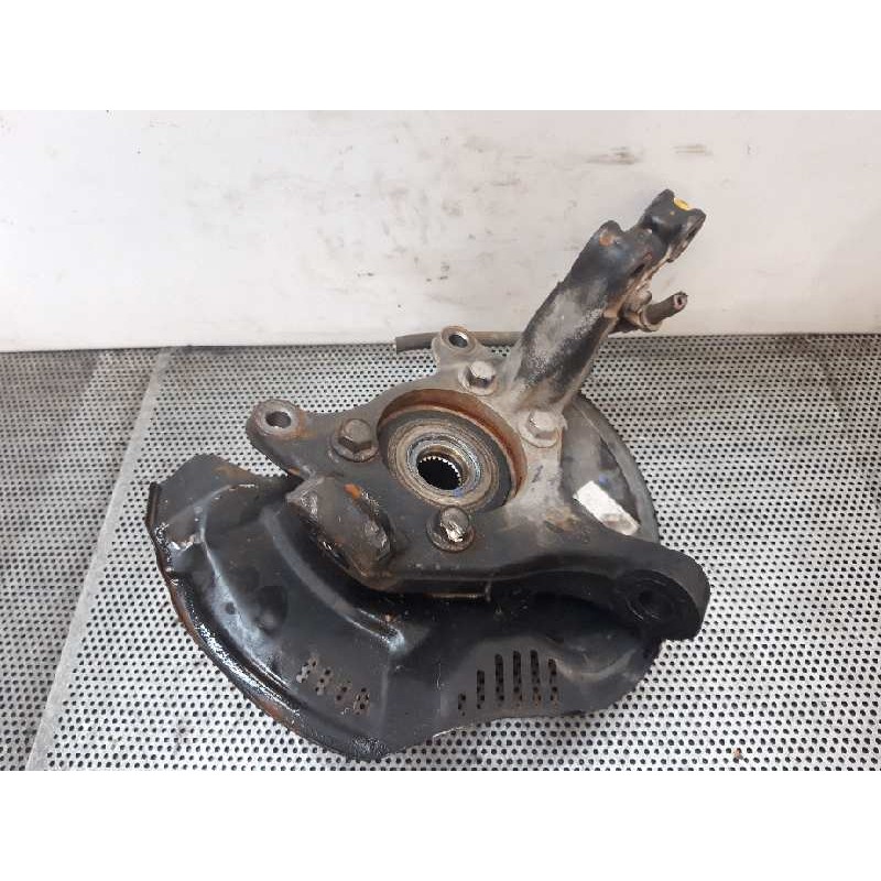 Recambio de mangueta delantera derecha para toyota auris active referencia OEM IAM - Gris 2