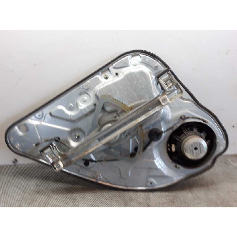 Recambio de elevalunas trasero derecho para ford focus lim. (cb4) titanium referencia OEM IAM - Blanco 2