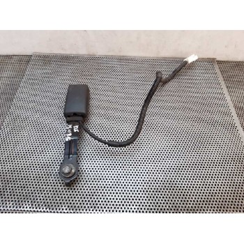 ENGANCHE CINTURON DELANTERO IZQUIERDO 888301W000HU H05110843 