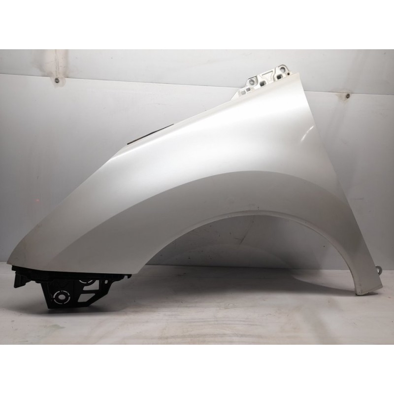 Recambio de aleta delantera izquierda para peugeot 3008 premium referencia OEM IAM 9682889480  