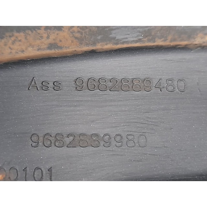 Recambio de aleta delantera izquierda para peugeot 3008 premium referencia OEM IAM 9682889480 - Blanco 2