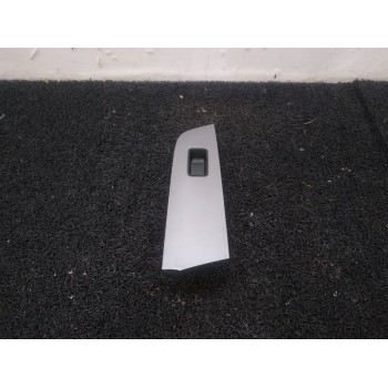 MANDO ELEVALUNAS DELANTERO DERECHO GS1D66380 03124610 