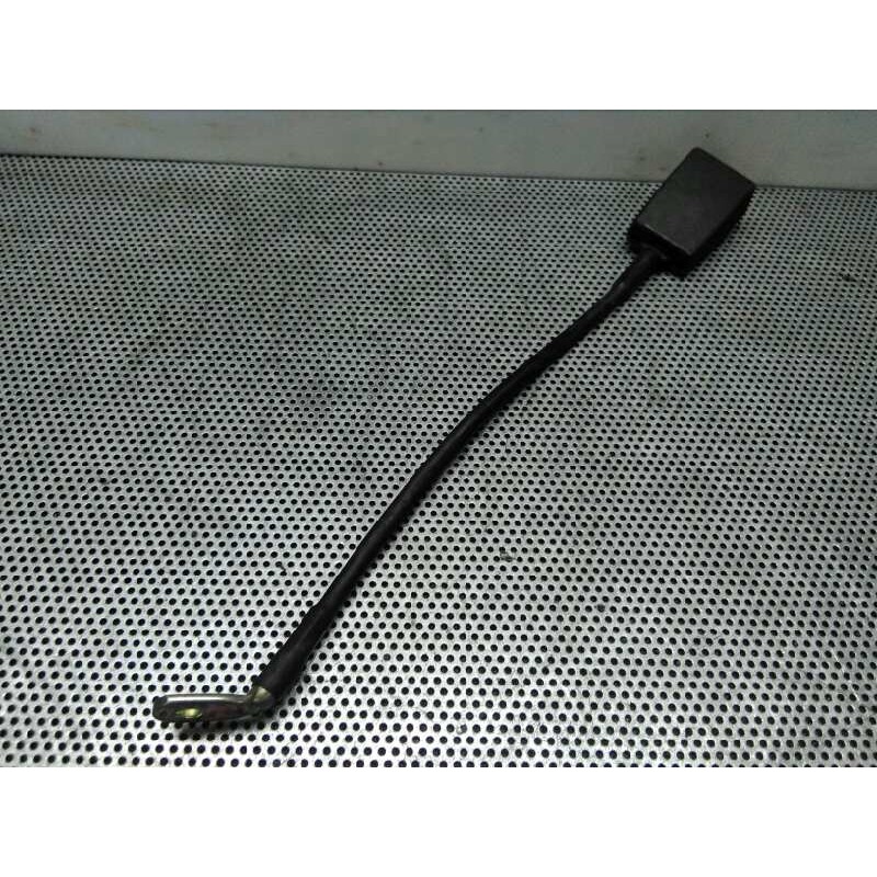 Recambio de enganche cinturon delantero derecho para mercedes-benz mb 180 2.4d referencia OEM IAM   