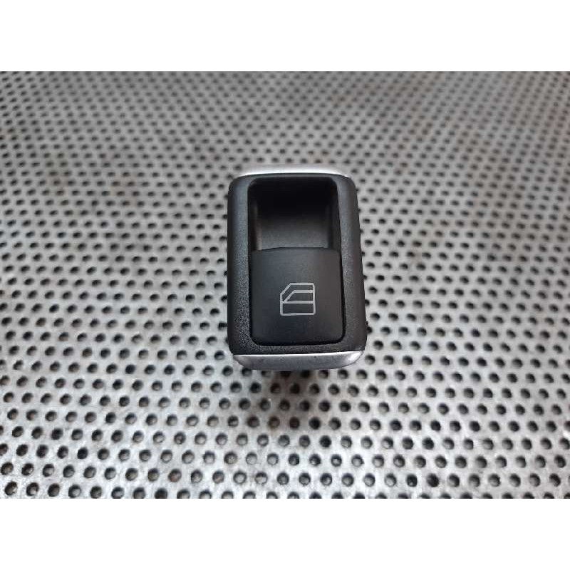 Recambio de mando elevalunas trasero derecho para mercedes-benz clase gla (w156) gla 180 (156.942) referencia OEM IAM A204905810