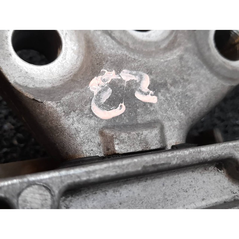 Recambio de soporte motor derecho para opel insignia berlina cosmo referencia OEM IAM 13227717 - Negro 2