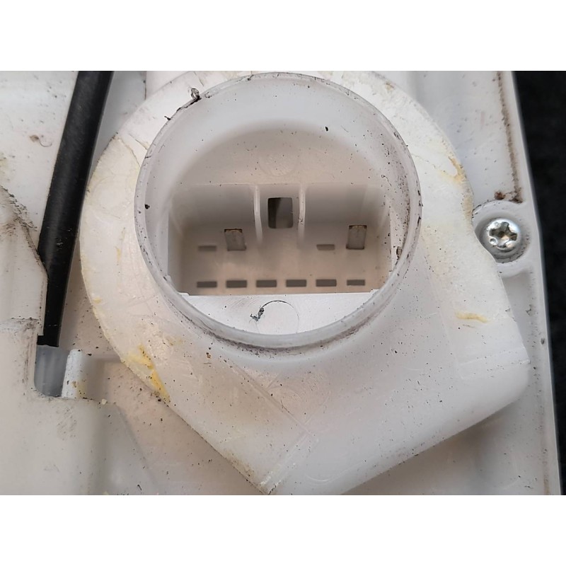 Recambio de cerradura puerta trasera izquierda para suzuki sx4 rw (ey) glx referencia OEM IAM 2
