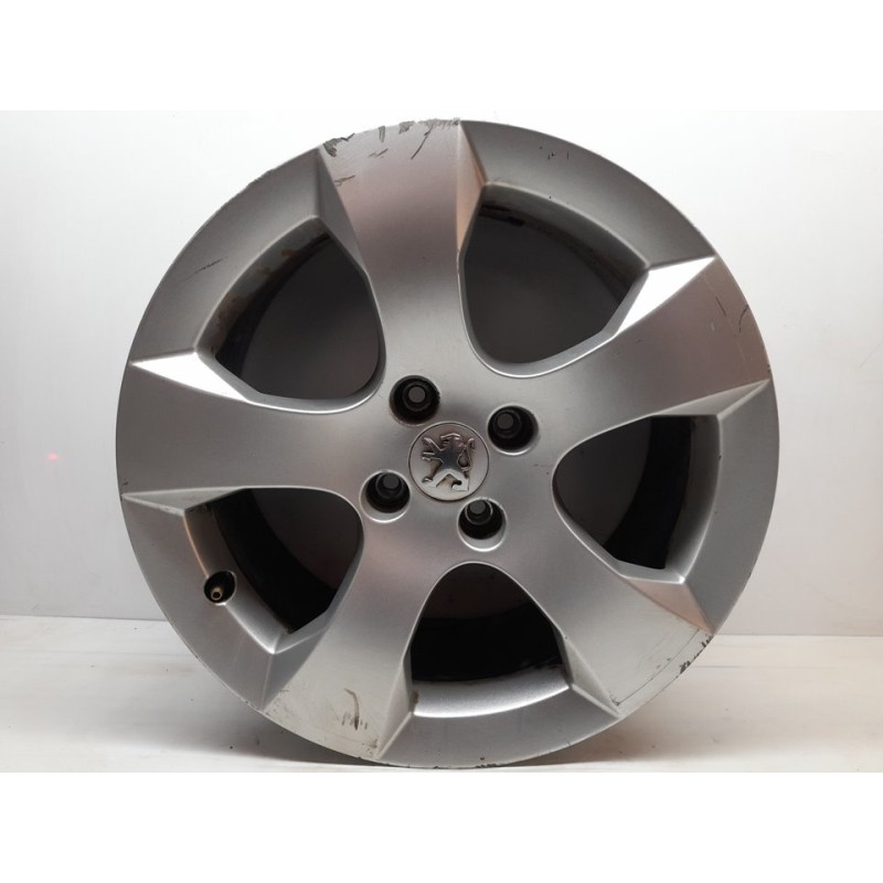 Recambio de llanta para peugeot 3008 premium referencia OEM IAM 9673738677 - Blanco 2