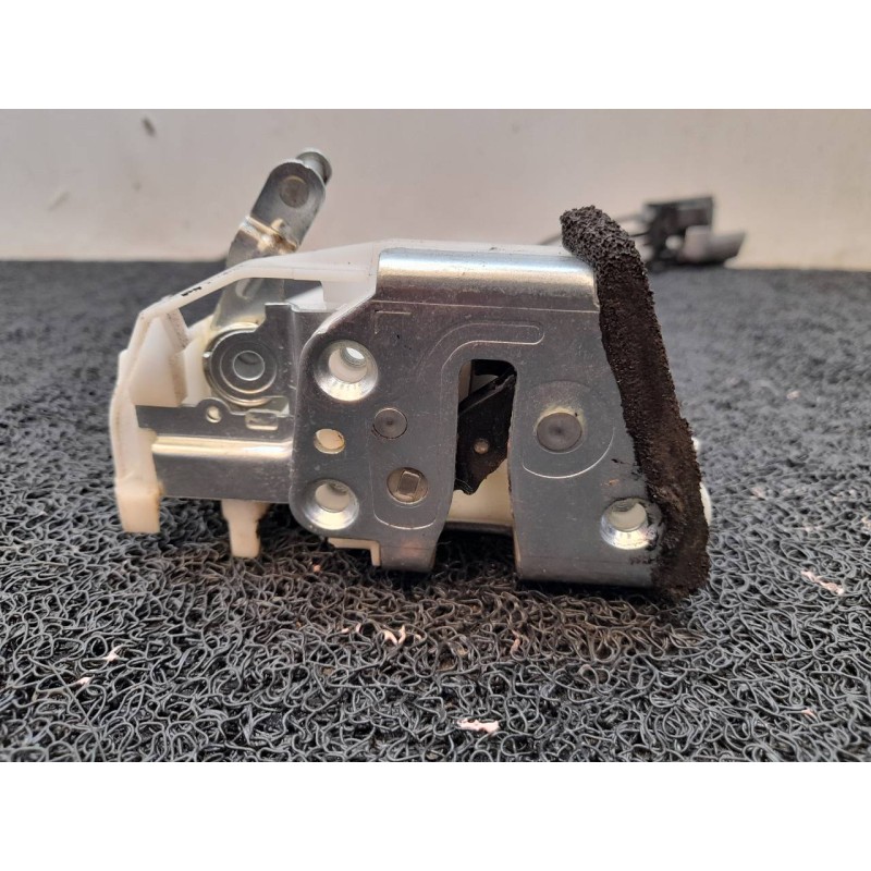 Recambio de cerradura puerta trasera izquierda para suzuki sx4 rw (ey) glx referencia OEM IAM 4