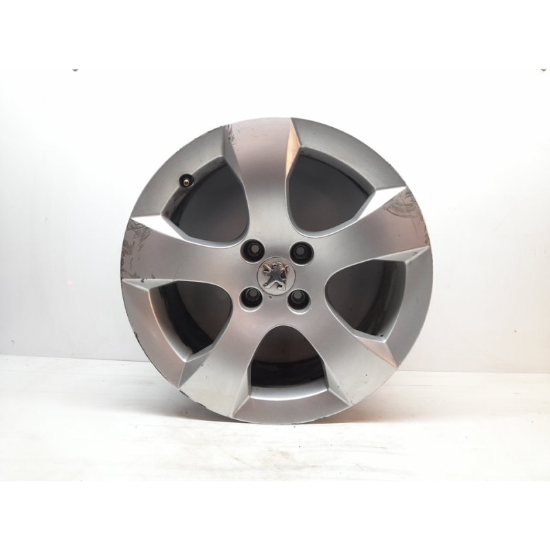 Recambio de llanta para peugeot 3008 premium referencia OEM IAM 9673738677  