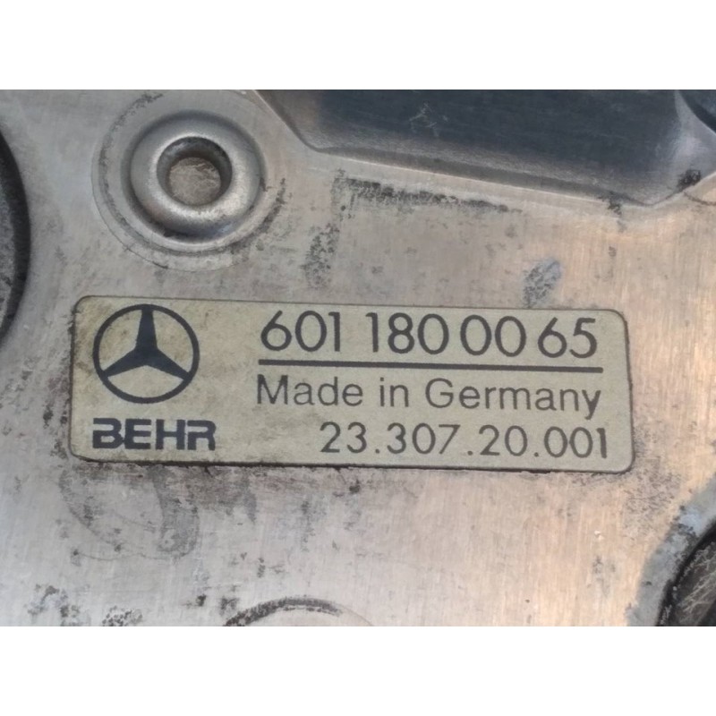 Recambio de enfriador aceite motor para mercedes-benz vito (w638) combi 108 d  (638.164) referencia OEM IAM 6011800065 233072000 - Verde 2