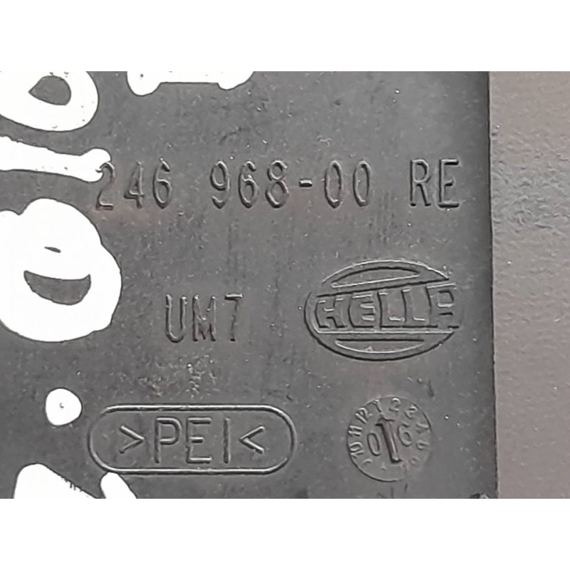 Recambio de faro antiniebla derecho para audi a3 (8p) 1.9 tdi attraction referencia OEM IAM 24696800RE  HELLA 4