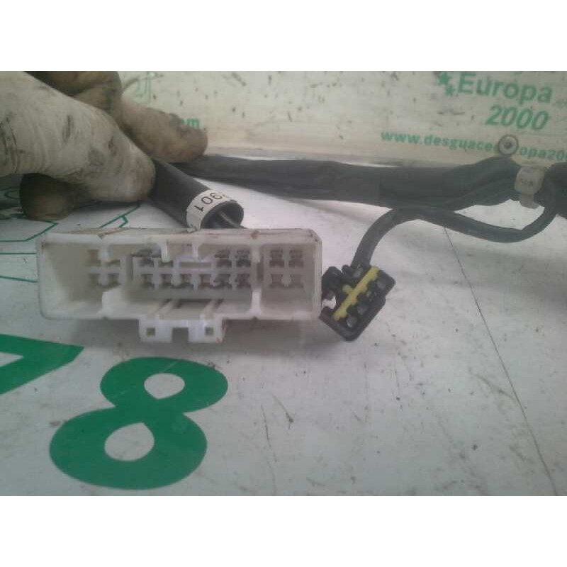 Recambio de mando limpia para hyundai h 1 2.5 turbodiesel cat referencia OEM IAM - Blanco 2