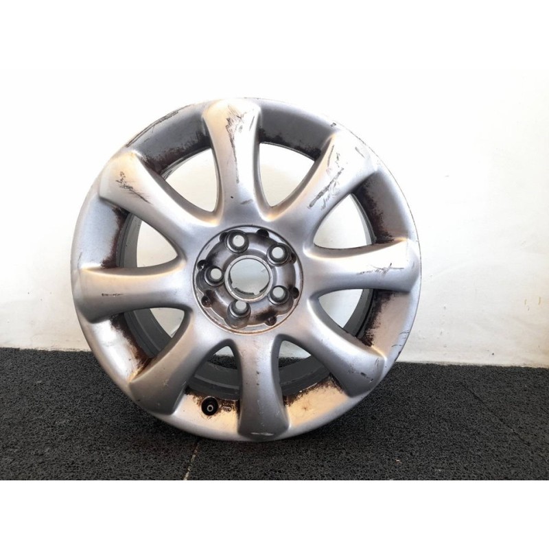 Recambio de llanta para peugeot 807 st pack referencia OEM IAM 7JX16 CH527 11085 3
