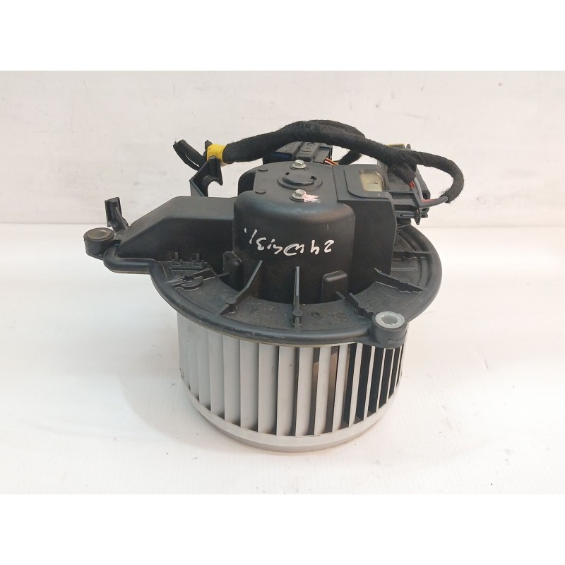 Recambio de motor calefaccion para iveco daily furgon fg h3 batalla 4100 35 c ... v referencia OEM IAM 5S9030100 B873 - Blanco