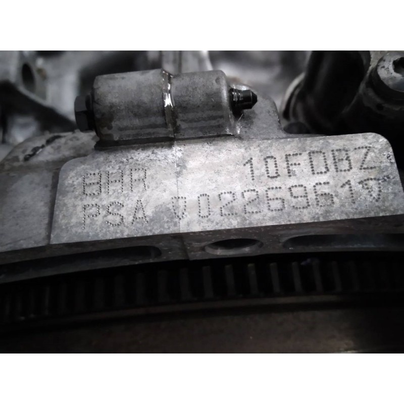 Recambio de motor completo para citroën c3 attraction referencia OEM IAM 8HR - Blanco 2