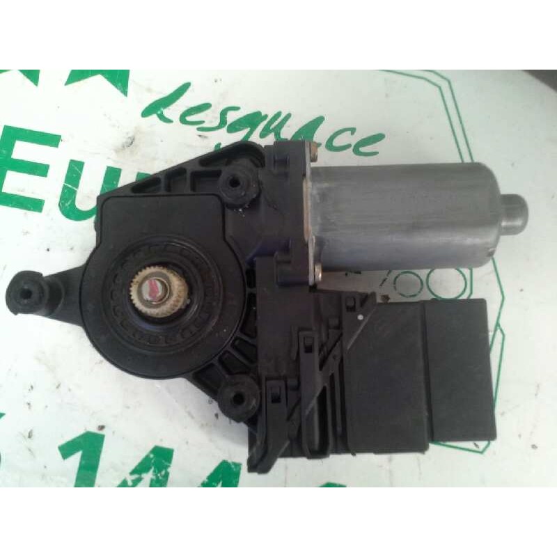 Recambio de motor elevalunas trasero izquierdo para volkswagen passat berlina (3b3) referencia OEM IAM 0130821697 40972 4