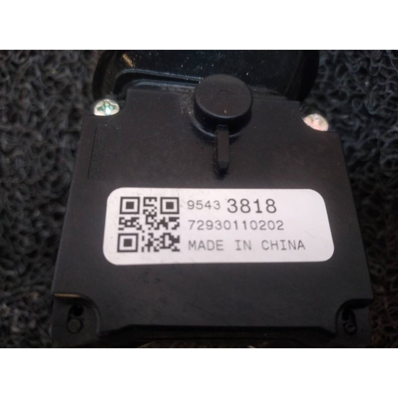 Recambio de mando limpia para opel corsa e selective referencia OEM IAM 95433818 72930110202 - Blanco 3