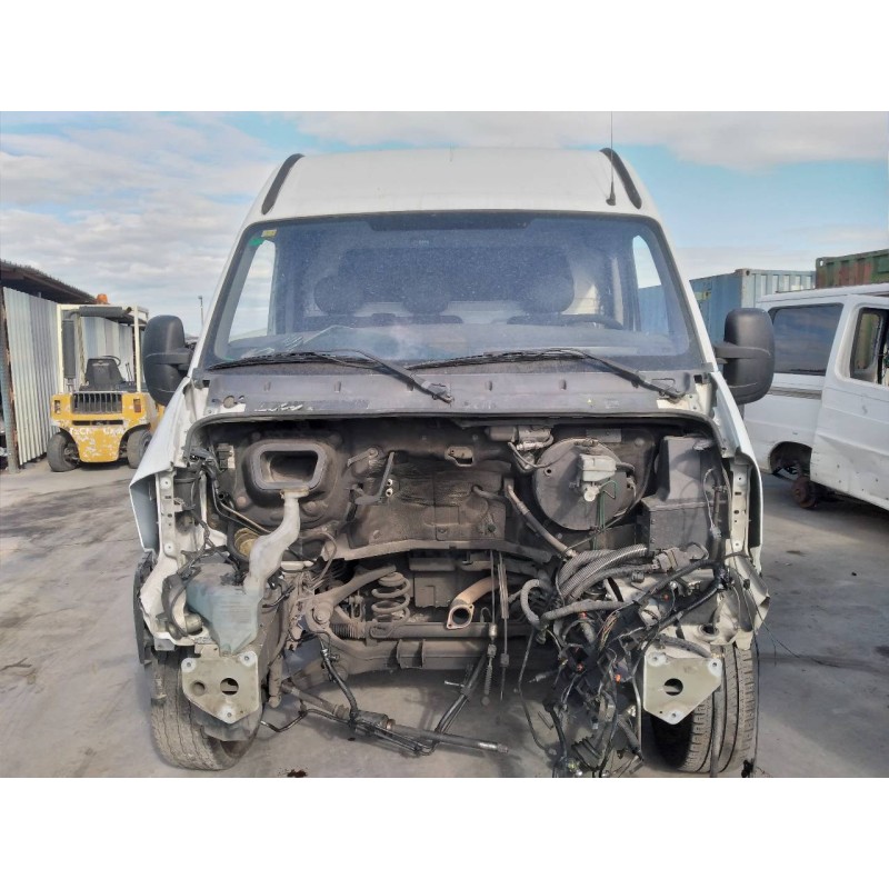 renault master ii phase 2 caja cerrada del año 2004