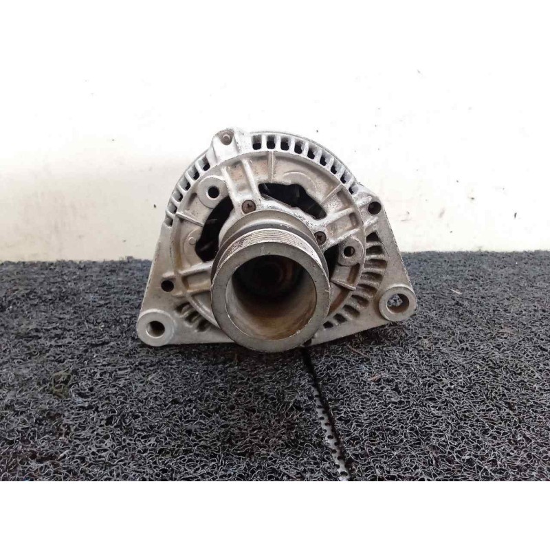 Recambio de alternador para saab 900 berlina 2.3 cat referencia OEM IAM 0123335005 4221826 BOSCH 4