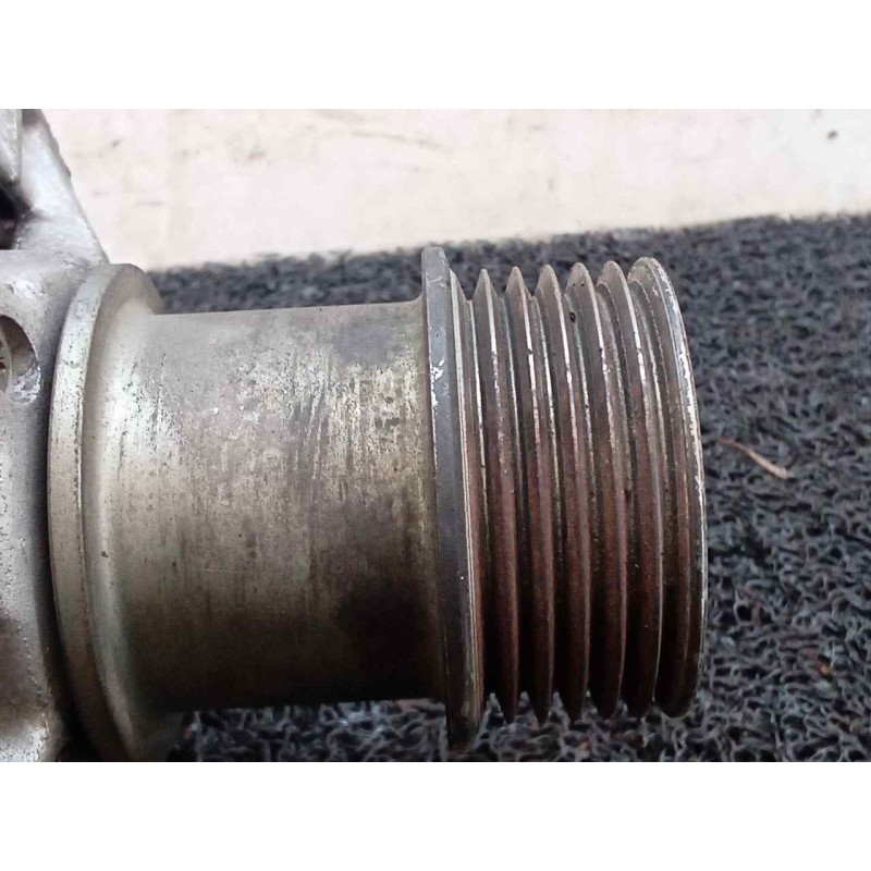 Recambio de alternador para saab 900 berlina 2.3 cat referencia OEM IAM 0123335005 4221826 BOSCH 6
