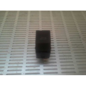 MANDO ELEVALUNAS DELANTERO IZQUIERDO 4D0959855 