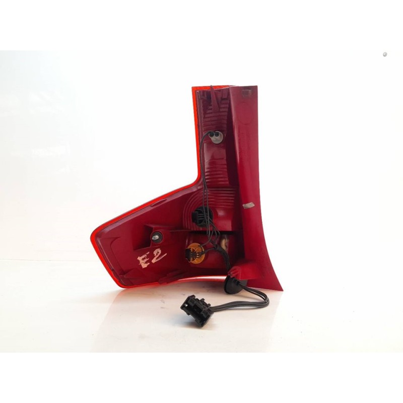 Recambio de piloto trasero derecho para citroën c4 berlina vtr plus referencia OEM IAM - Rojo 2